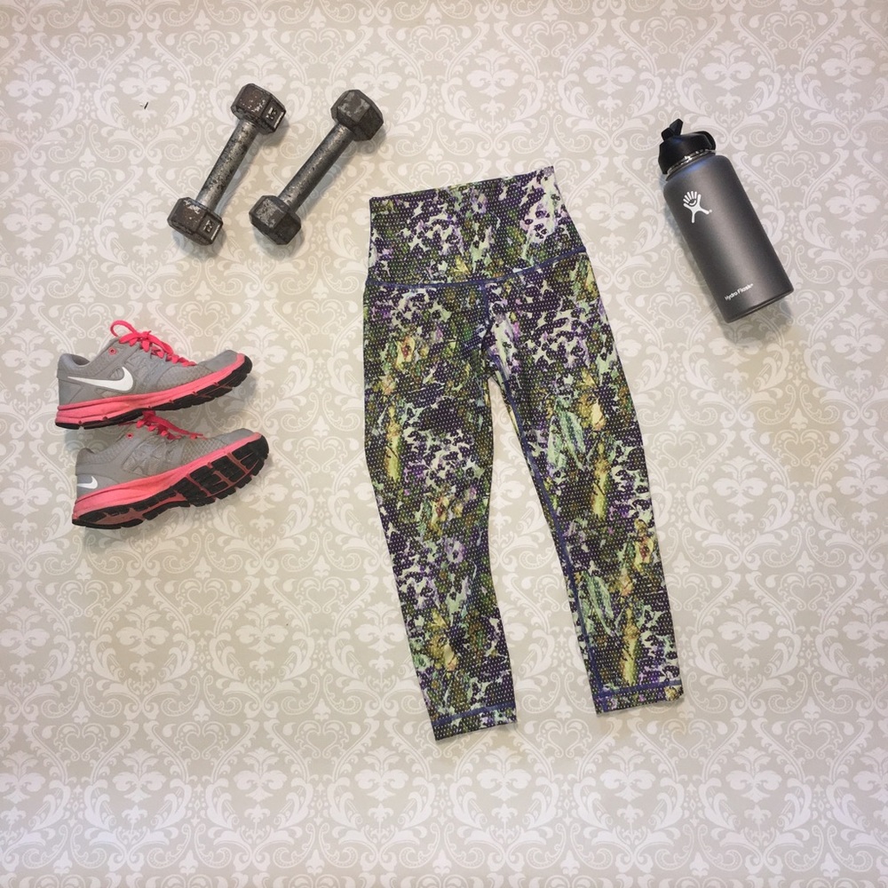 LULULEMON ⚜️ Floral Crop Leggings
